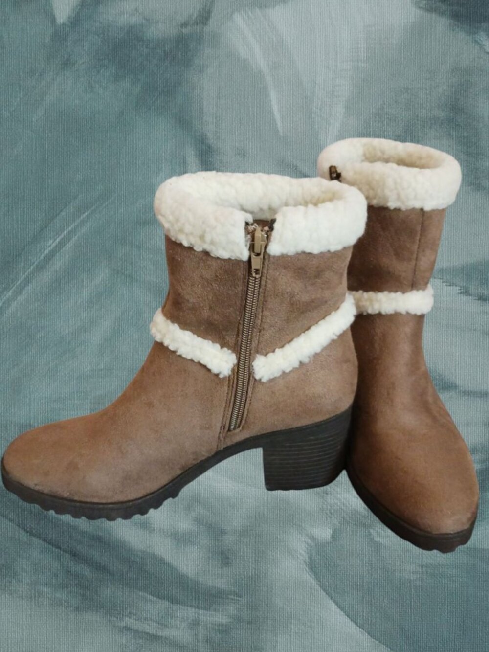 Olivia Miller Ankle Boots With Faux Sherpa Fur Lined Taupe Brown SIZE 8 - Picture 3 of 12